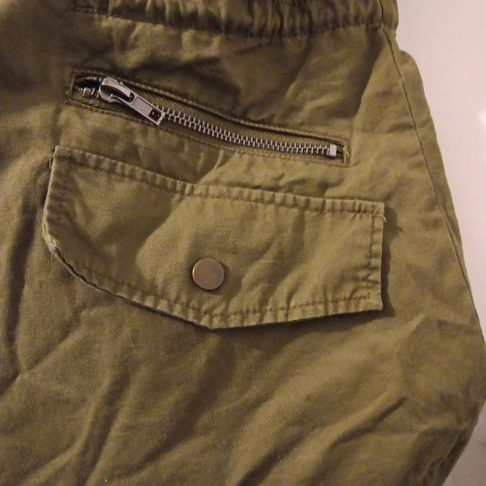 Love Tree Cargo/ Utility‎ Vest Women's  Sz. M Olive Green Pockets Waist...